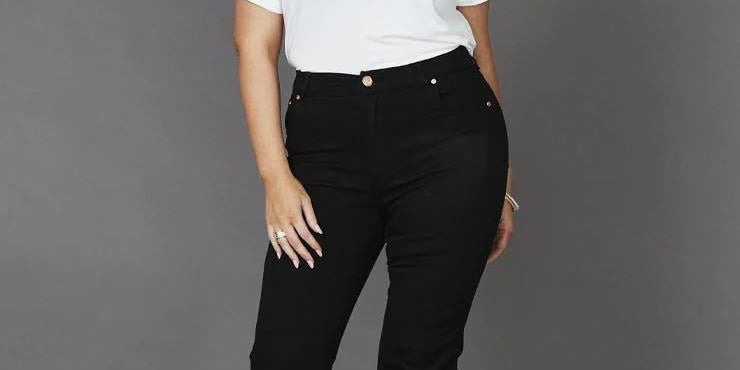 Bootcut Jeans - Embody Women